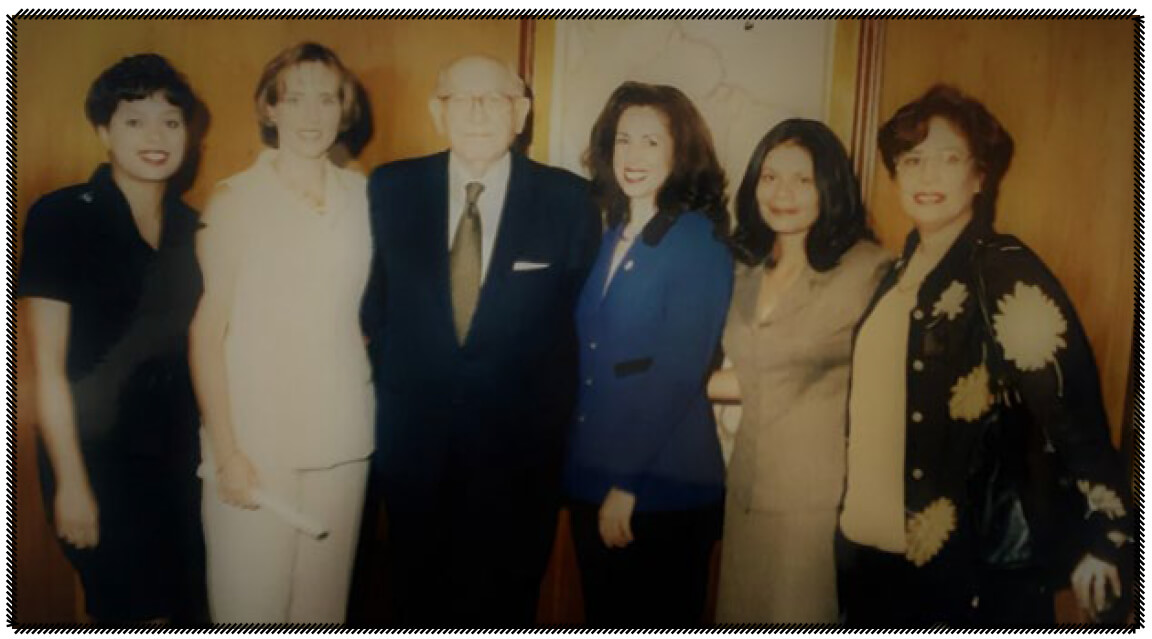 Con parte del equipo de trabajo de la Fundación CAVENDES: Yaritza Sifontes, Victoria Machado, Zulay Piñango, Janeth Peña, y Lisetti Solano del Centro de Investigaciones en Nutrición “Eleazar Lara Pantin”. Facultad de Ciencias de la Salud. Universidad de Carabobo.